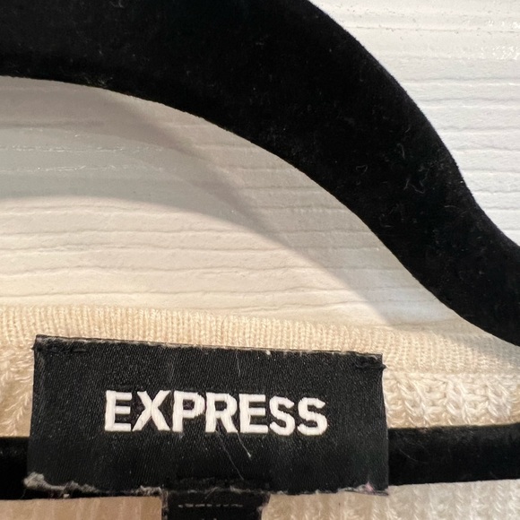 Express sweater - Picture 3 of 3